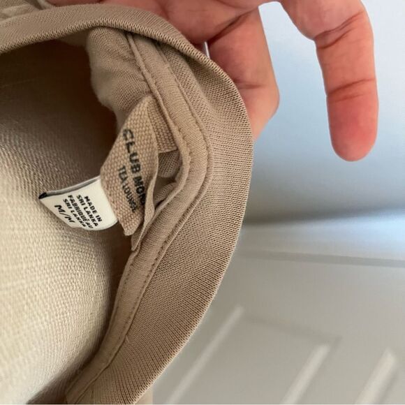 Club Monaco Long Sleeve T-shirt Size Medium - Picture 4 of 4